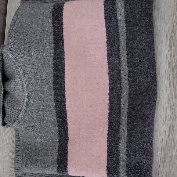 Talbots Womens Medium Grey Pink‎ Stripe Turtleneck Sweater Warm Winter Casual - Picture 4 of 5